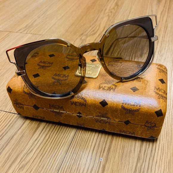 MCM Sunglasses - Picture 2 of 8